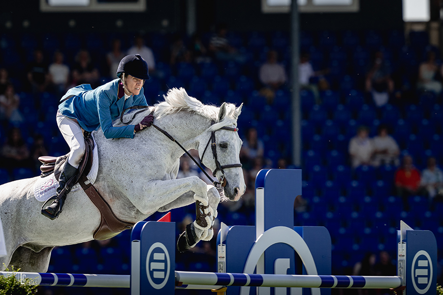 Luciana e Vertigo du Desert, sempre competitivos em Aache, em salto perfeito a caminho do vice