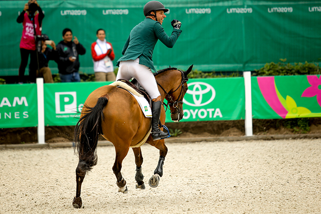 CARLOS PARROpremio0111