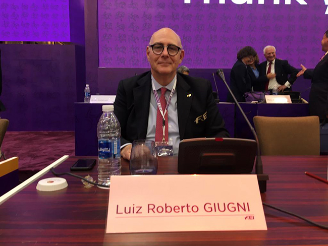Luizrobertogiugni2011 650