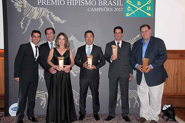 cavalos novos premio650