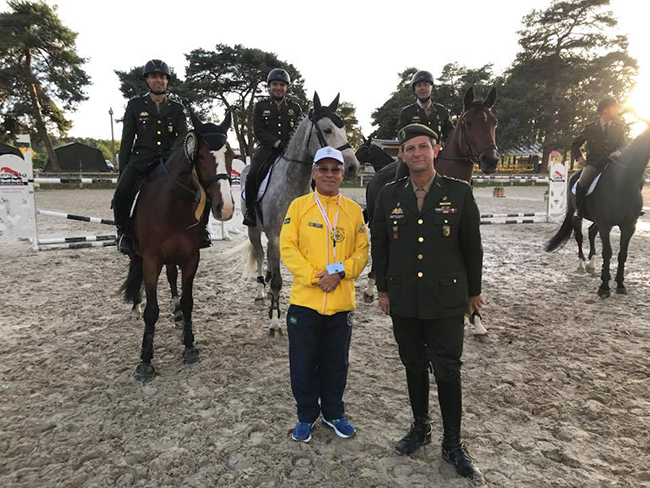 equipe montada paulofranco650