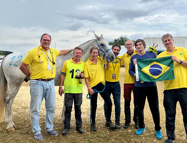 equipe saliba0209 F