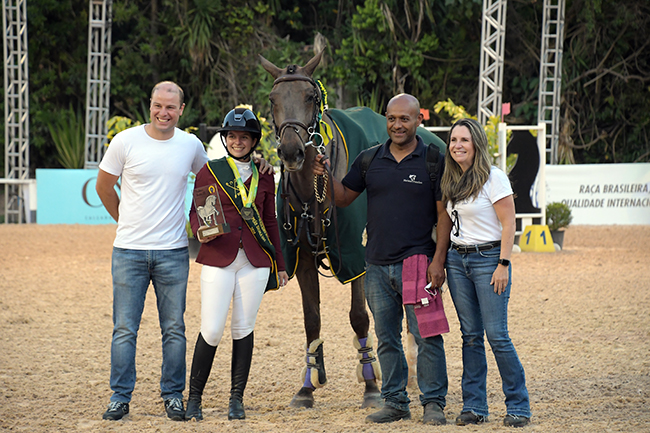 mariana equipe 0811