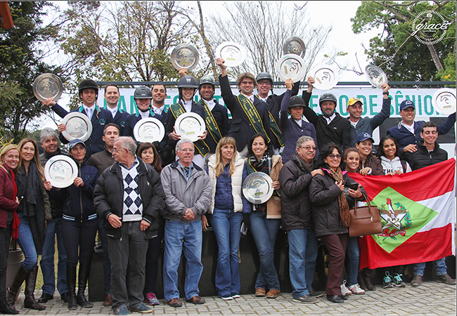 podio equipes senior650