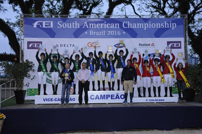 podioequipes pre junior650