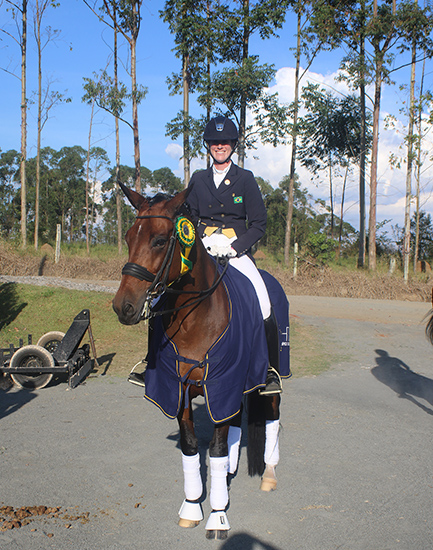 sarah waddell tatui650